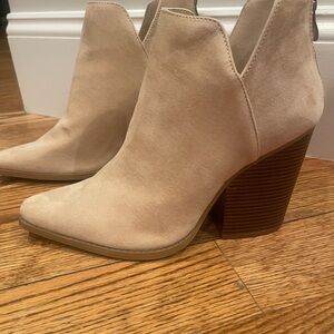 Women's Suede Tan Ankle Boots 10
